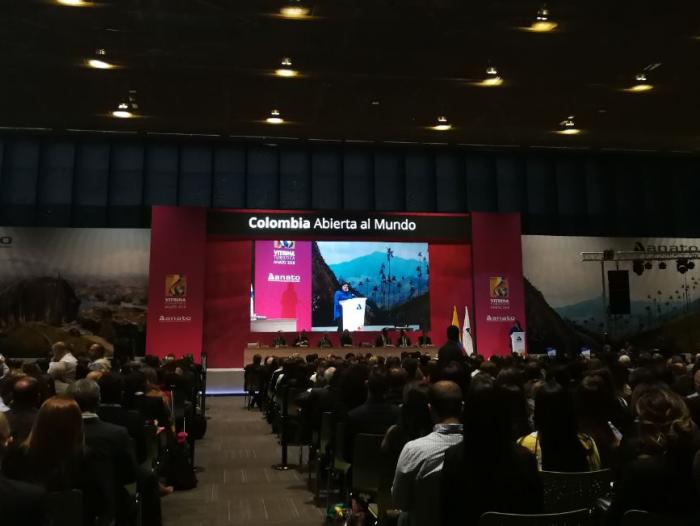 Mincomercio y Minhacienda trabajan en modelo para devolverle el IVA a los turistas extranjeros