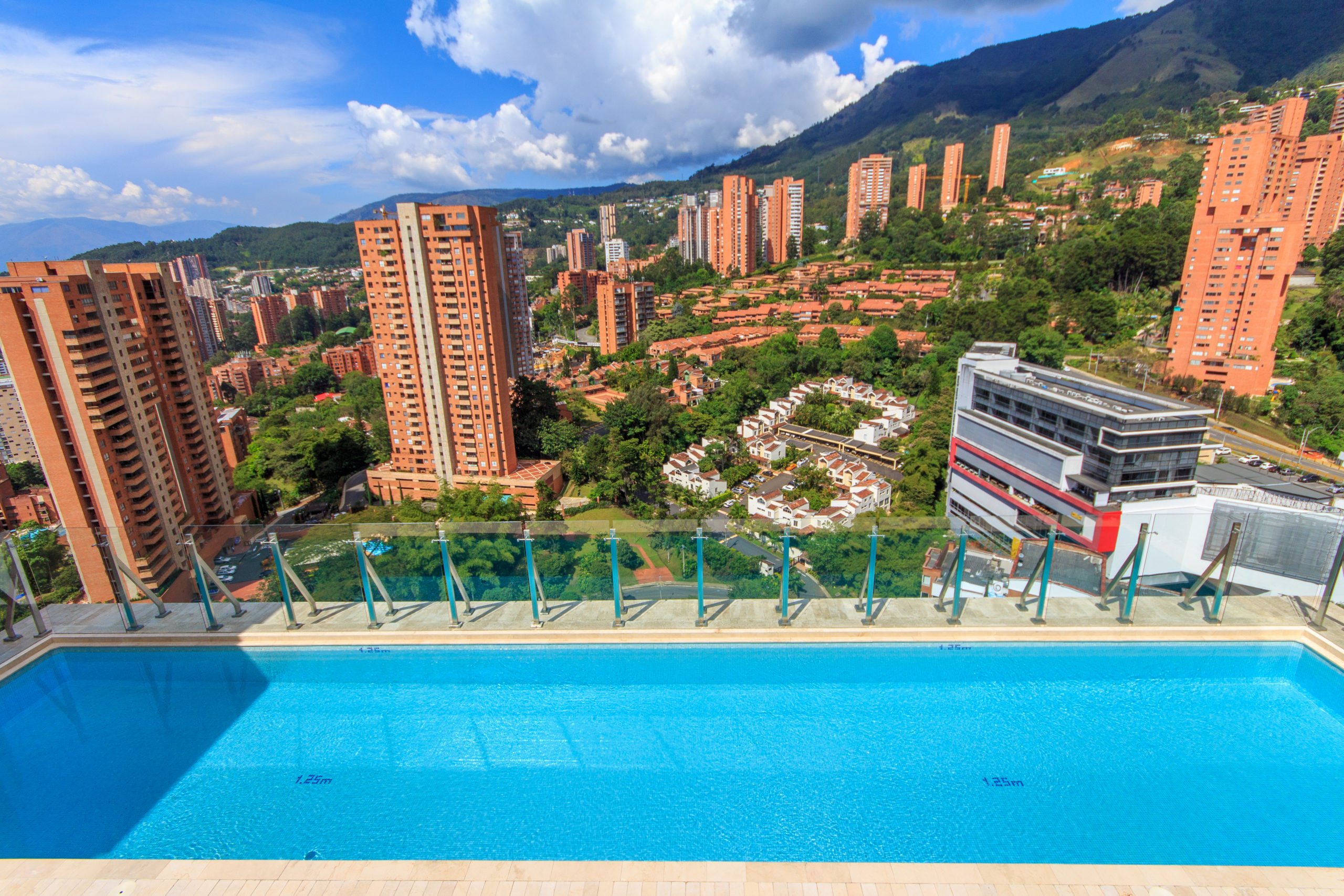 El Miembro Bureau Novotel Medellín obtiene la certificación Green Key: Un paso más hacia un turismo sostenible en la ciudad-región